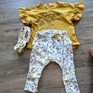 5/$12 set.  Read description